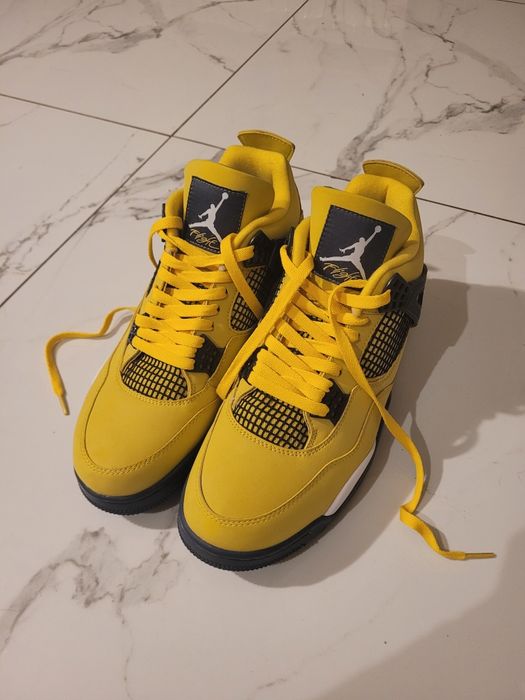 Buty Jordan 4 Retro Lightning
