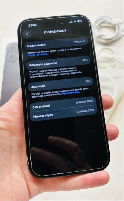 Apple iPhone 16 5G 256gb czarny komplet