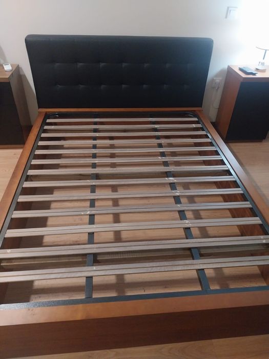 Cama casal como nova
