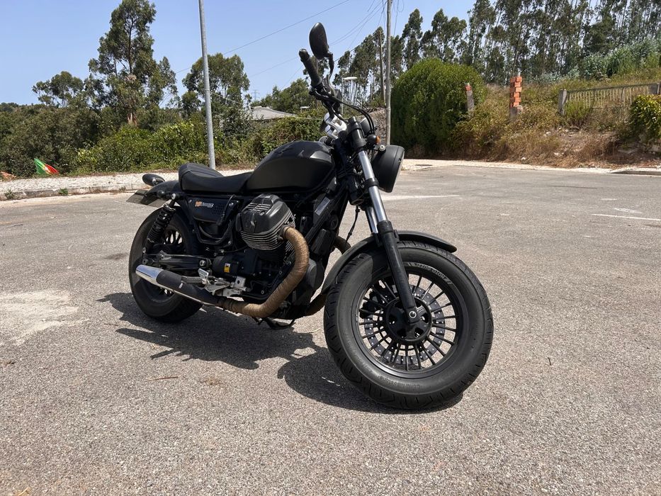 Moto guzzi v9 bobber