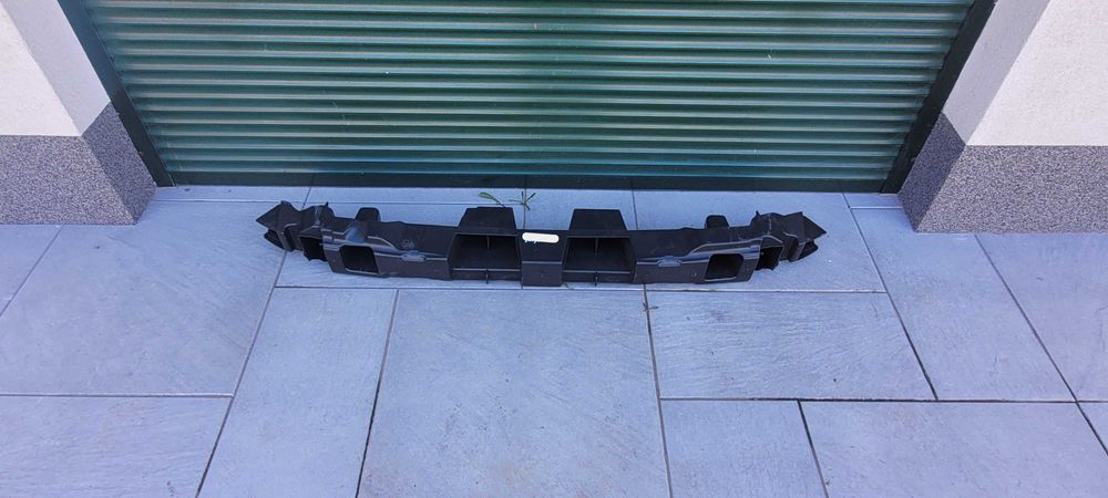 Duster III 3 belka pod zderzak tylny wzmocnienie zderzaka absorber