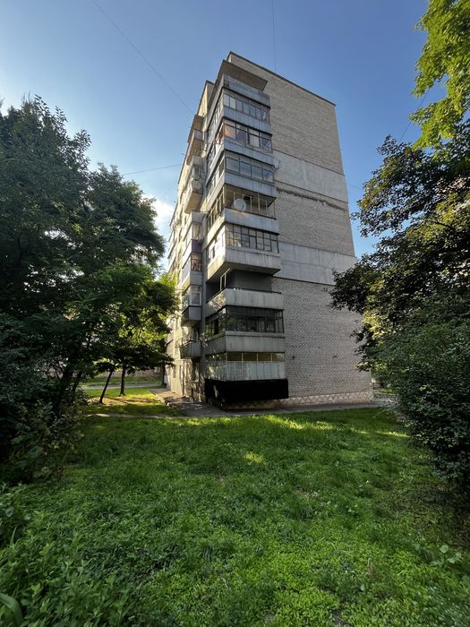 Продажа 2 комн квартира Беседова АО Раздельно