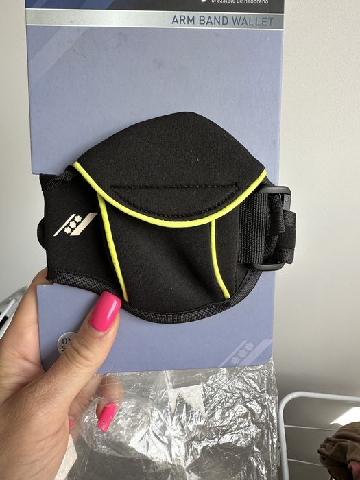 Portfel na ramie nowy neon czarny