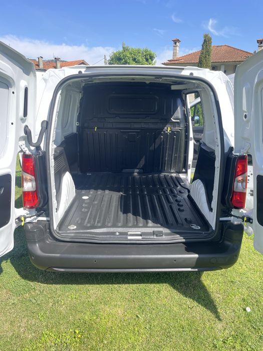 Toyota  Pro   Ace city 20 mil klms