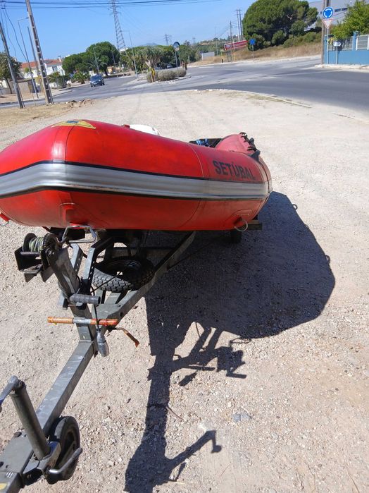 Aproveita o verão Barco zodiac a venda