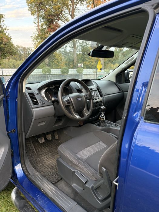 Piekny ford ranger xlt