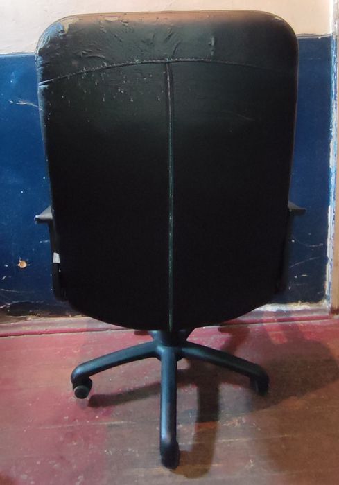 Кресло офисное под ремонт или на запчасти