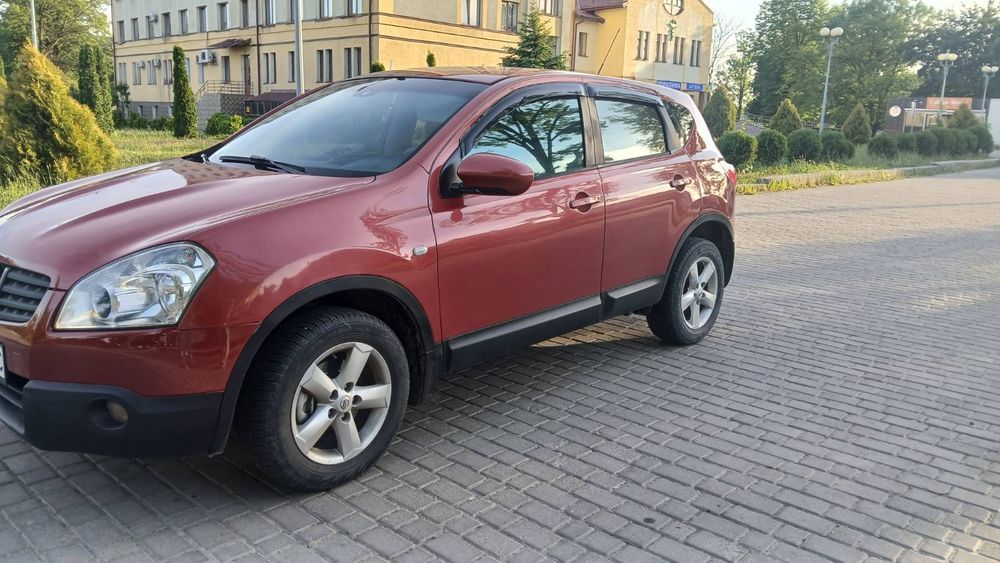 Продам Nissan Qashqai 2,0