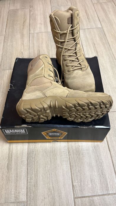 Тактичні берці Magnum