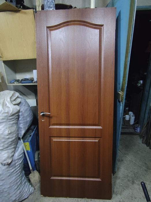 Продам двері міжкімнатні 80 х200