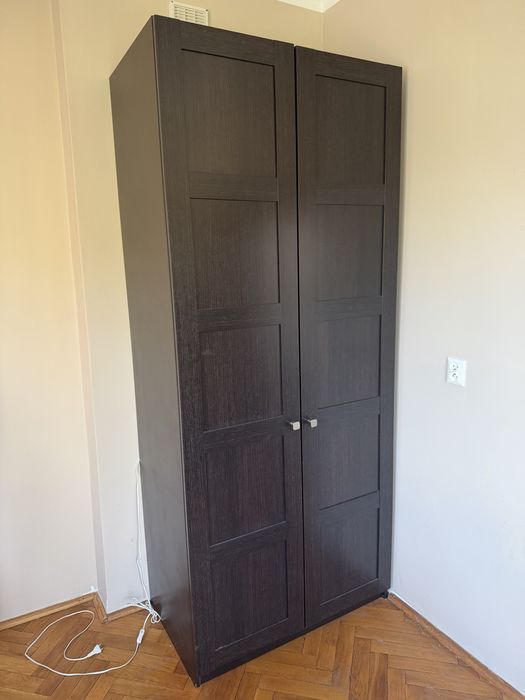 Szafa IKEA PAX 100x60x236 cm / Fronty BERGSBO / Oświetlenie LED / Kosze