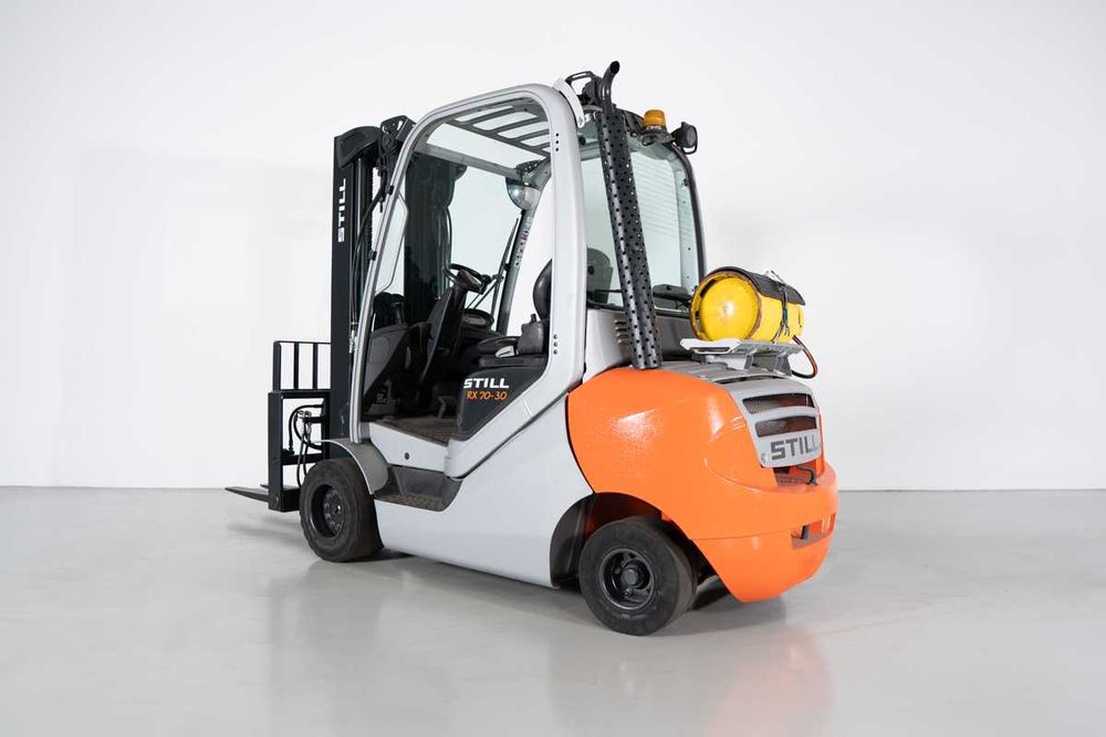 Empilhador gás Still RX 70-30T - 3000 kg