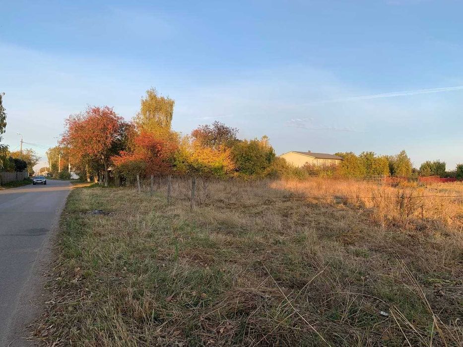 Участок під забудову (гарне місце!)