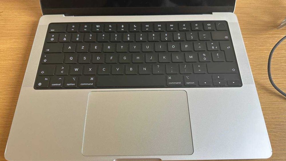 Apple MacBook Pro M1 14,2" A2442 | M1 Pro / 16GB RAM / 1Tb SSD
