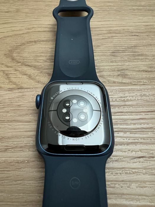Apple watch 7 (41mm)