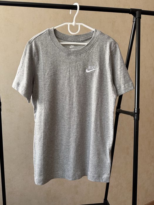 Футболка Nike 10-12 років 146 см