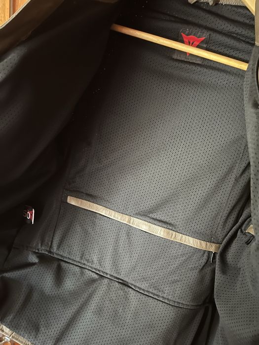 Casaco Dainese estilo retro