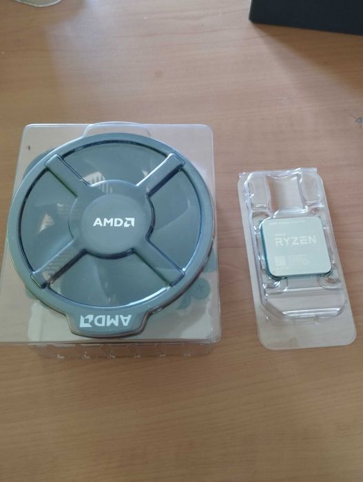 AMD Ryzen 3 2200G APU