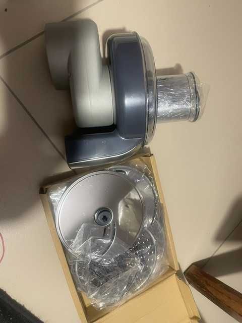 продам насадку для різання овочів та фруктів до комбайна Kenwood chef xL