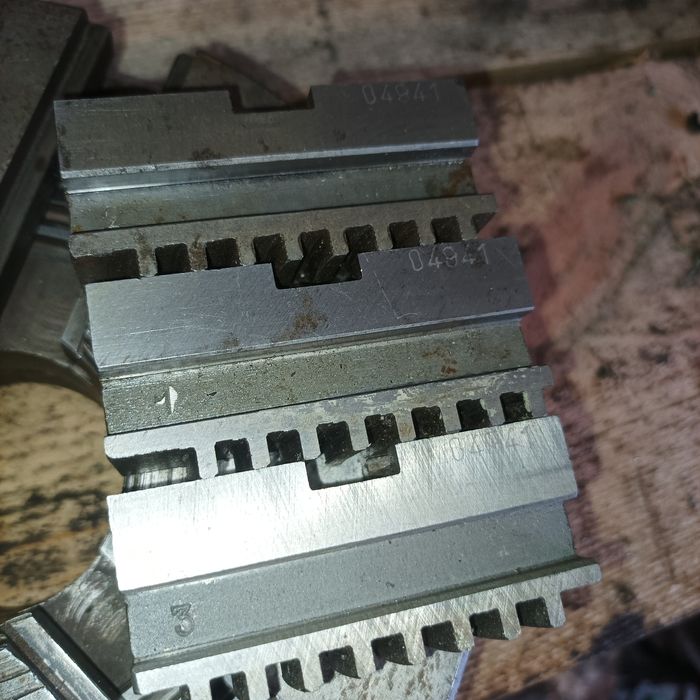 Патрон токарний 200 мм Польша