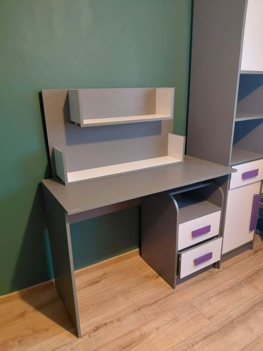 Meble młodzieżowe komplet