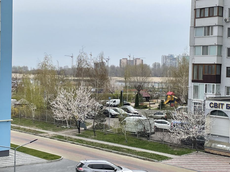 Стильна та сучасна квартира на березі, подобово, погодинно