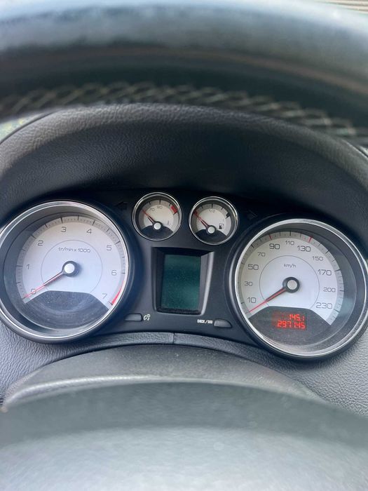 Peugeot 308 do ano 2007 a Gasolina/GPL, a andar muito bem