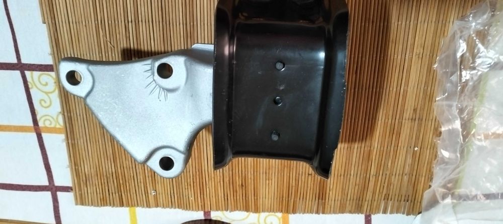 Apoio de motor,NOVO, citroen ou Peugeot