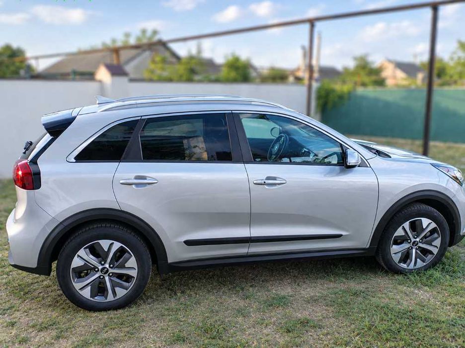Kia Niro EV 2019, 64 кВт·год: батарея 100%, до 450 км, один власник в Україні