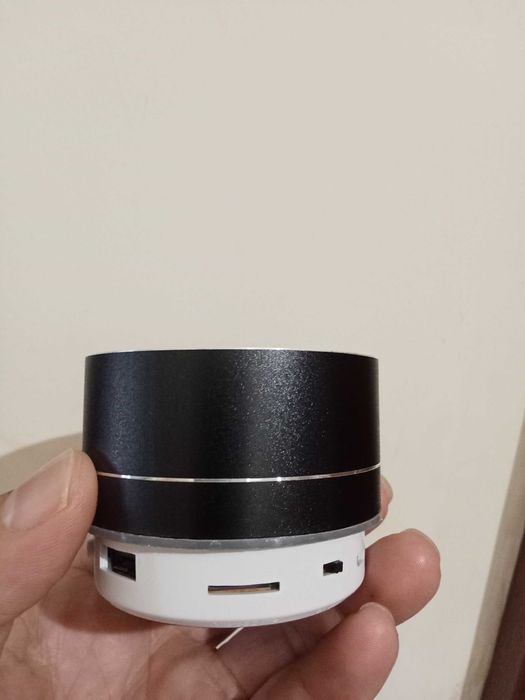 Mini Altifalante sem fios - Leve e prático!