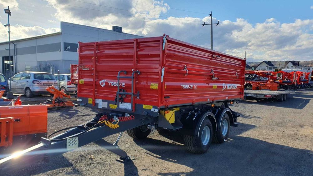 Przyczepa rolnicza Metal-Fach T966 8 T-Nadstawy - Przyczepa Pronar 8T