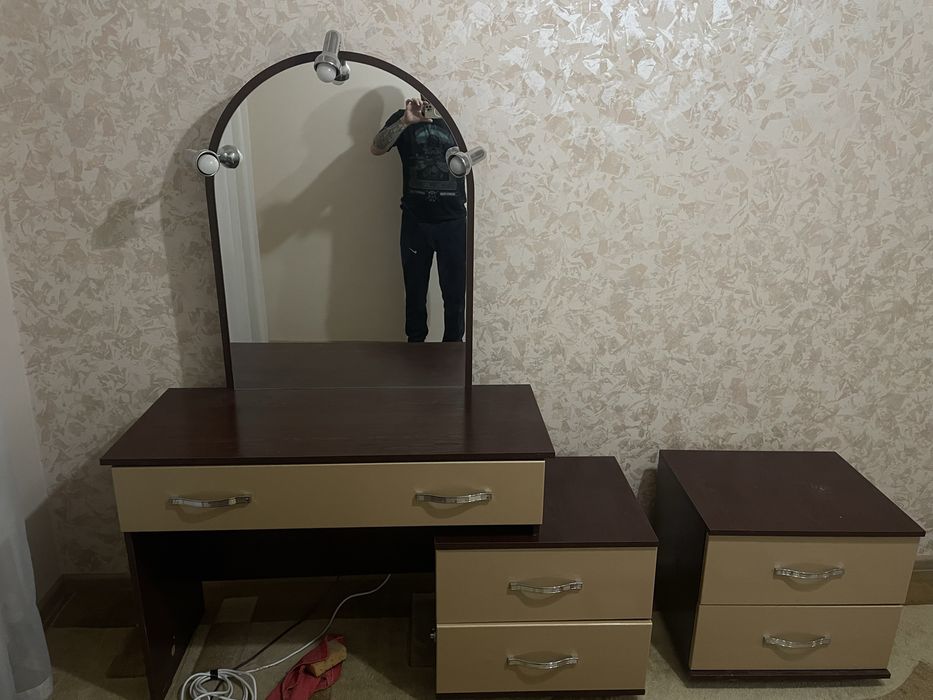 Туалетный столик