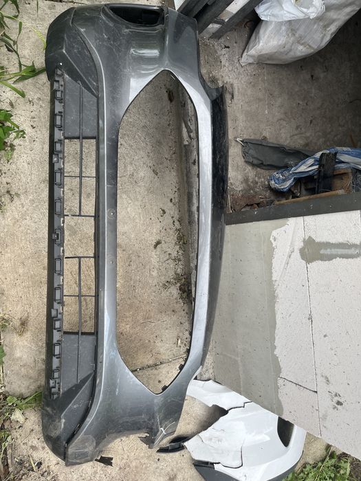 Ford escape mk4 2022. 1.5. Бампер, губа з двох кусків.