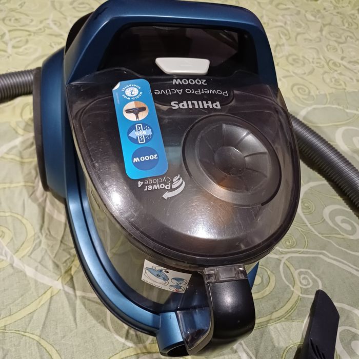 Пилосос Philips без мішка + новий двигун+фільтридля пилу,  fc8672/01