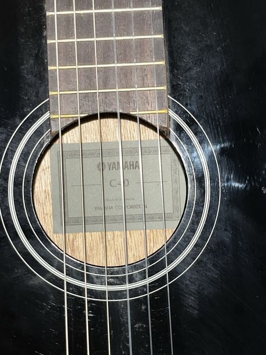 Guitarra classica yamaha c40 preta com afinador yamaha
