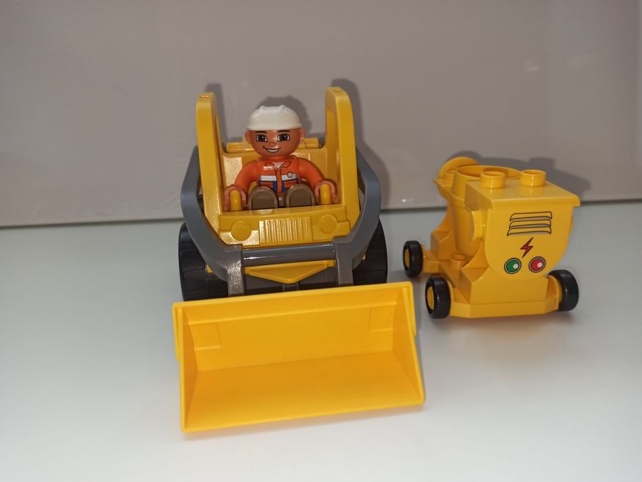 Lego Duplo betoniarka spychacz  robotnik