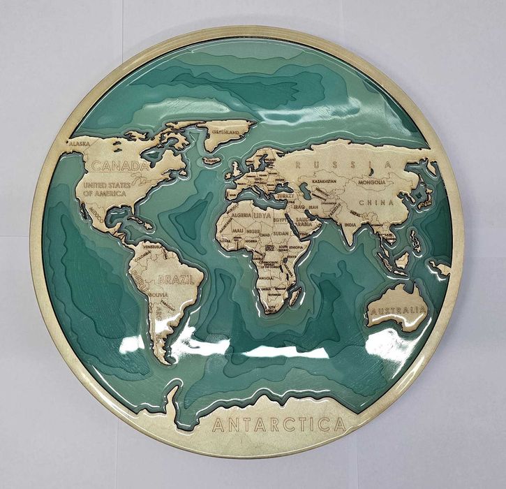 Mapa Świata ze sklejki i żywicy epoksydowej