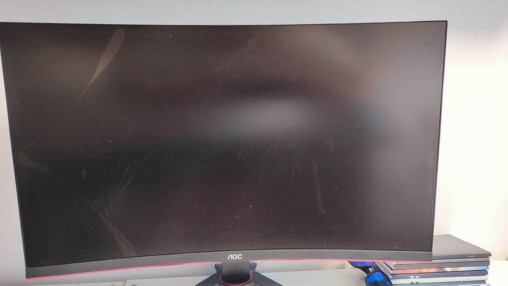 Monitor AOC 32" C32G2ZE - uszkodzona matryca