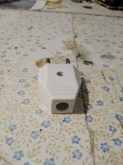 Vendo ficha novo para casa bom estado