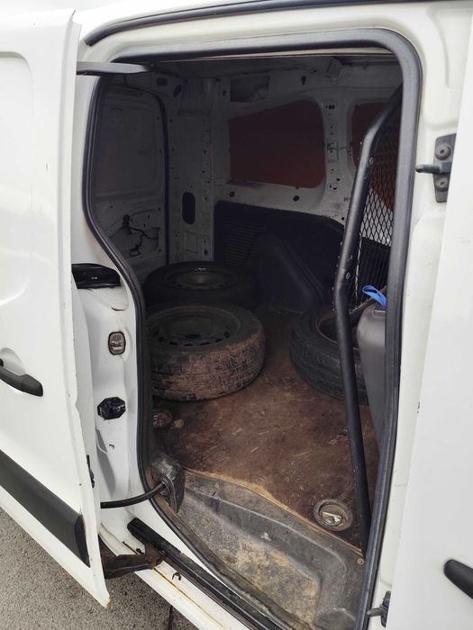 Citroen Berlingo • 2010 • 3 osobowy • przedłużany