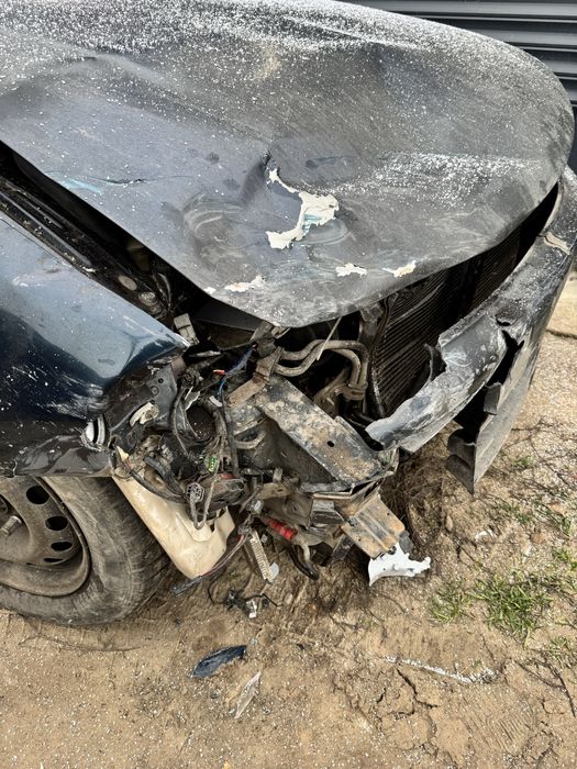 Mazda 323 ba (после дтп)