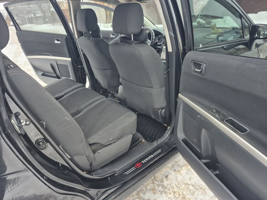 Toyota Corolla Verso 2.2 максимальна комплектація