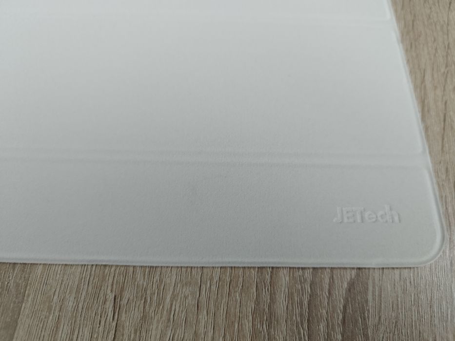 Śliczne etui z klapką do iPada Air 5/4