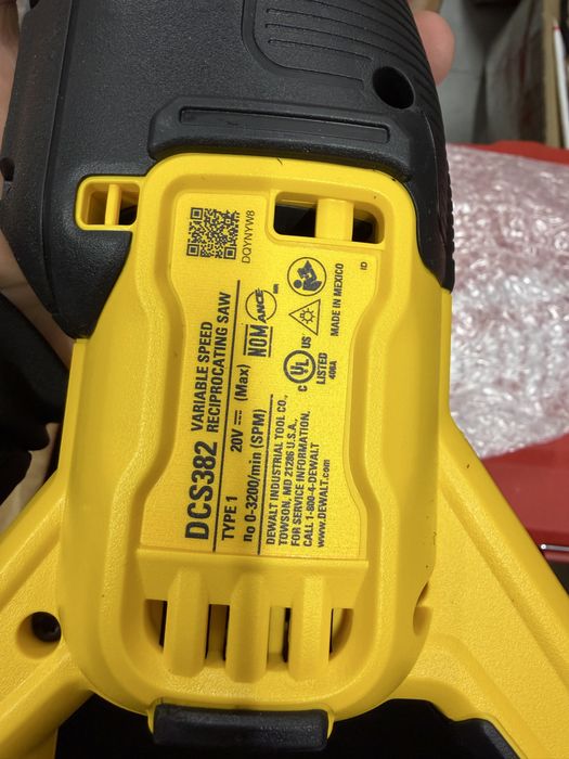 Безщіткова сабельна пила Dewalt DCS382 20v USA