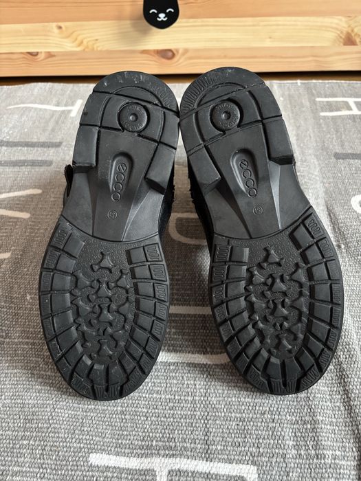 Skórzane kozaki botki z klamrami Ecco 37