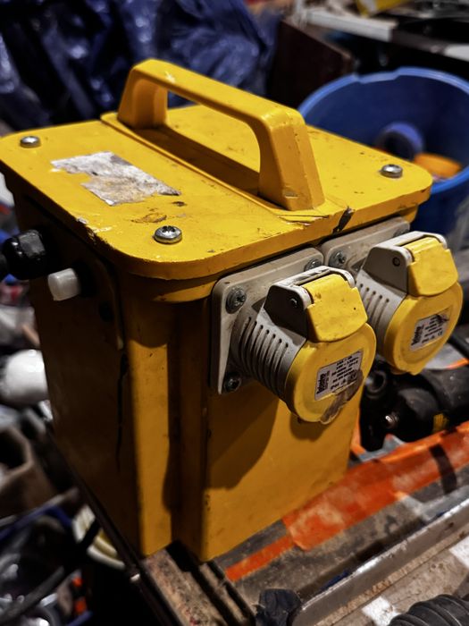 Transformator 230/110