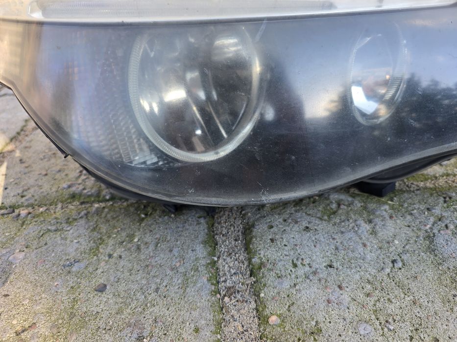 Lampy  przednie bmw e 60 /]prawa  i lewa