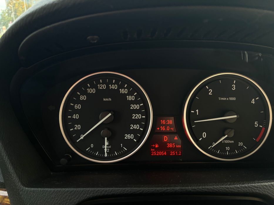 Продам BMW X5e70 m57