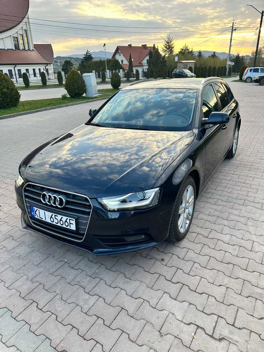 Audi A4 B8 2.0 TDI LIFT | Navi | Xenon | LED