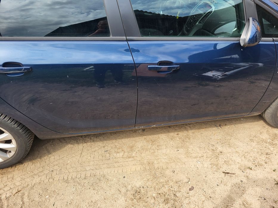 Drzwi Opel Astra J
